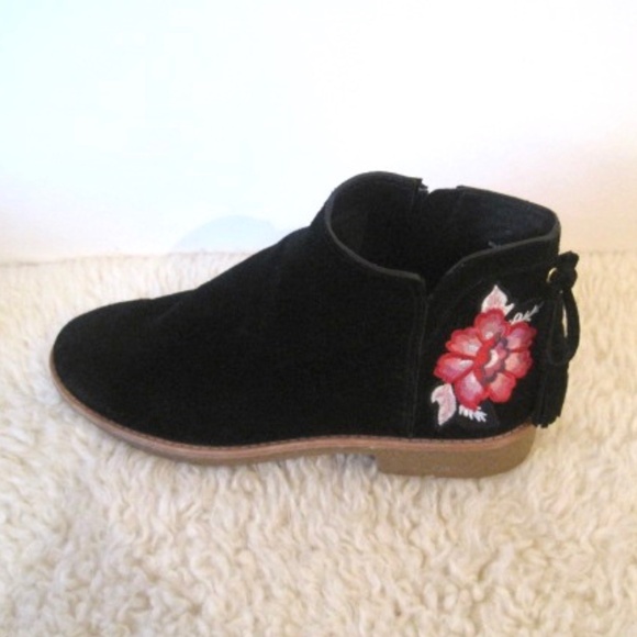* Host Pick* Kate Spade Belleville Embroidered Floral Design Ankle Bootie - Picture 4 of 11